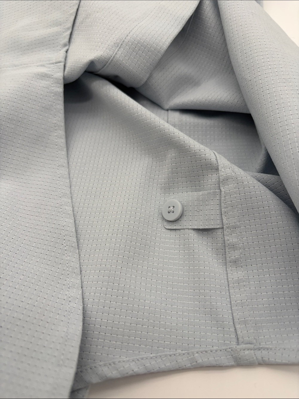 LULULEMON Airing Easy Short Sleeve Shirt Mens L Starch Blue Button Travel Beach - Picture 6 of 6